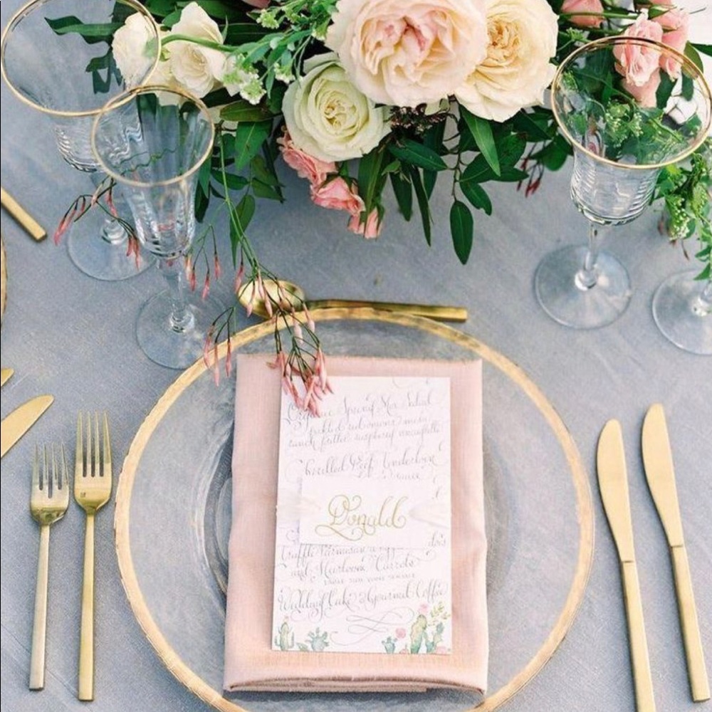 Transparent Plate Charger With Gold Trim